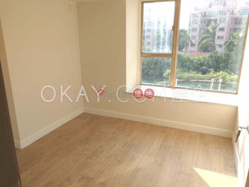 HK$ 32,100/ month Hong Kong Gold Coast Block 20 Tuen Mun Luxurious 3 bedroom with balcony & parking | Rental
