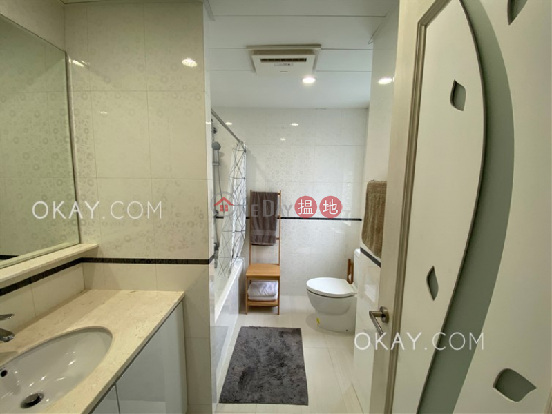 Efficient 2 bedroom with balcony & parking | Rental, 2A Park Road | Western District | Hong Kong, Rental HK$ 53,000/ month