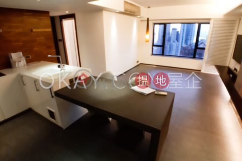 Tasteful 2 bedroom in Mid-levels West | For Sale | Blessings Garden 殷樺花園 _0