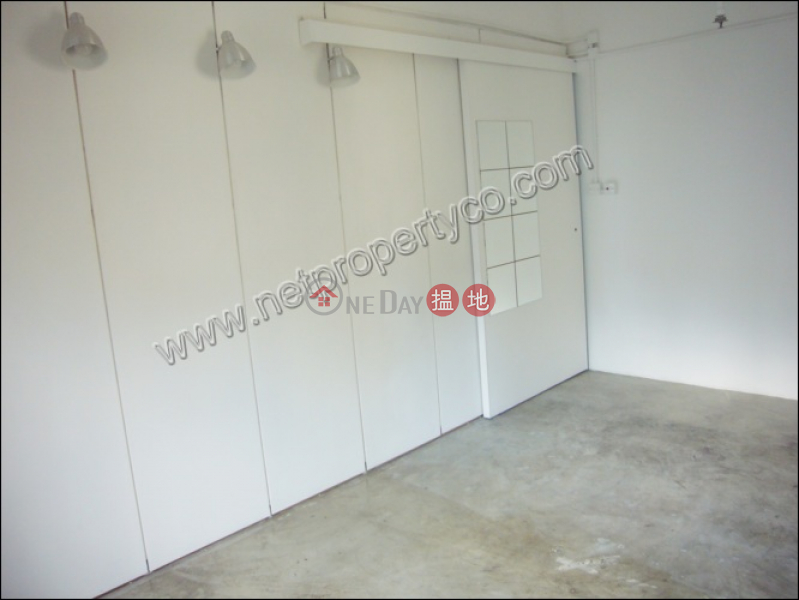 HK$ 38,000/ month | Wing Hing Commercial Building Western District, Loft in Sheung Wan