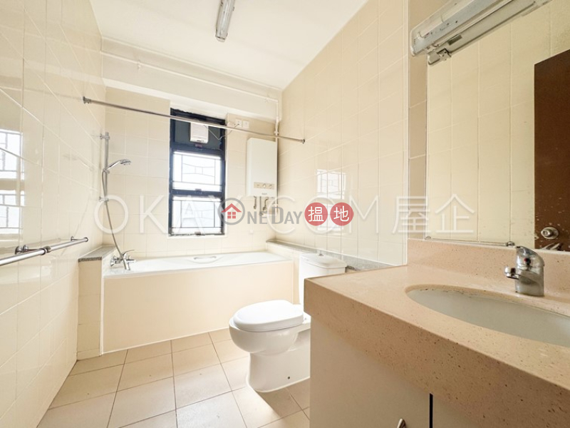 Luxurious 3 bedroom with balcony & parking | Rental | Wylie Court 衛理苑 Rental Listings