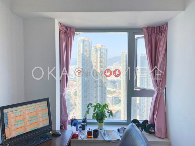 HK$ 43,000/ month | The Harbourside Tower 2 | Yau Tsim Mong, Nicely kept 2 bedroom on high floor with balcony | Rental