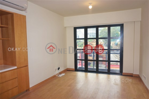 Rare 2 bedroom with balcony | Rental, Resiglow Resiglow | Wan Chai District (OKAY-R323130)_0