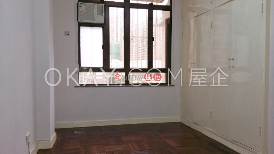 HK$ 35,000/ month | Wah Hing Industrial Mansions, Wong Tai Sin District | Tasteful 3 bedroom on high floor with balcony | Rental