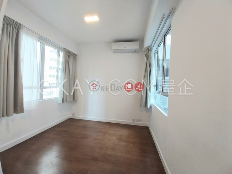 HK$ 28,500/ month | Sherwood Court Western District | Unique 2 bedroom in Mid-levels West | Rental