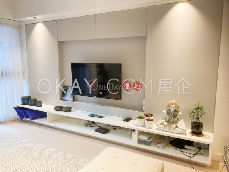 Elegant 2 bedroom with parking | Rental, Moon Fair Mansion 滿輝大廈 Rental Listings | Wan Chai District (OKAY-R165979)