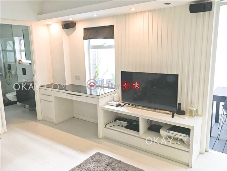 Practical 1 bedroom with terrace | Rental | Happy View Court 華景閣 Rental Listings