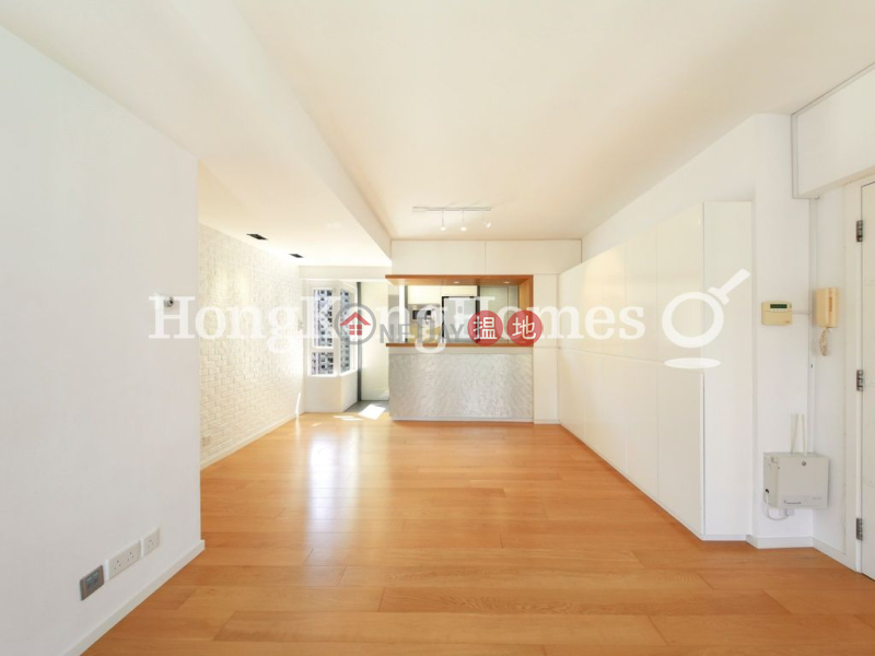2 Bedroom Unit for Rent at Friendship Court 12-22 Blue Pool Road | Wan Chai District, Hong Kong | Rental | HK$ 37,000/ month