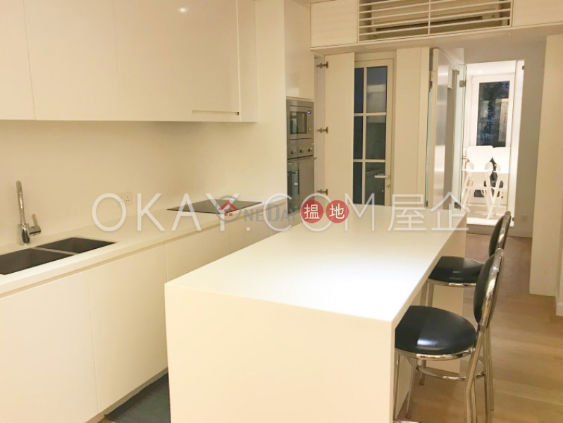 Tasteful 1 bedroom with terrace | For Sale | 61-63 Hollywood Road 荷李活道61-63號 Sales Listings