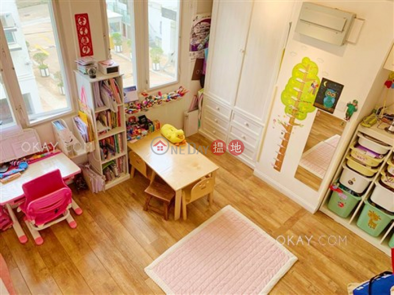 Property Search Hong Kong | OneDay | Residential Sales Listings, Lovely house on high floor with rooftop & parking | For Sale