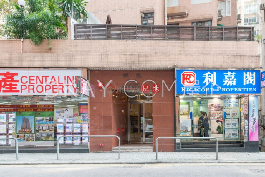 2房1廁,極高層,露台明苑出售單位46-48羅便臣道 | 西區-香港-出售-HK$ 900萬