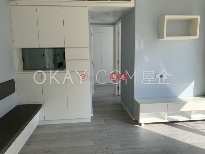 Popular 2 bedroom with balcony | For Sale | Island Crest Tower 1 縉城峰1座 Sales Listings