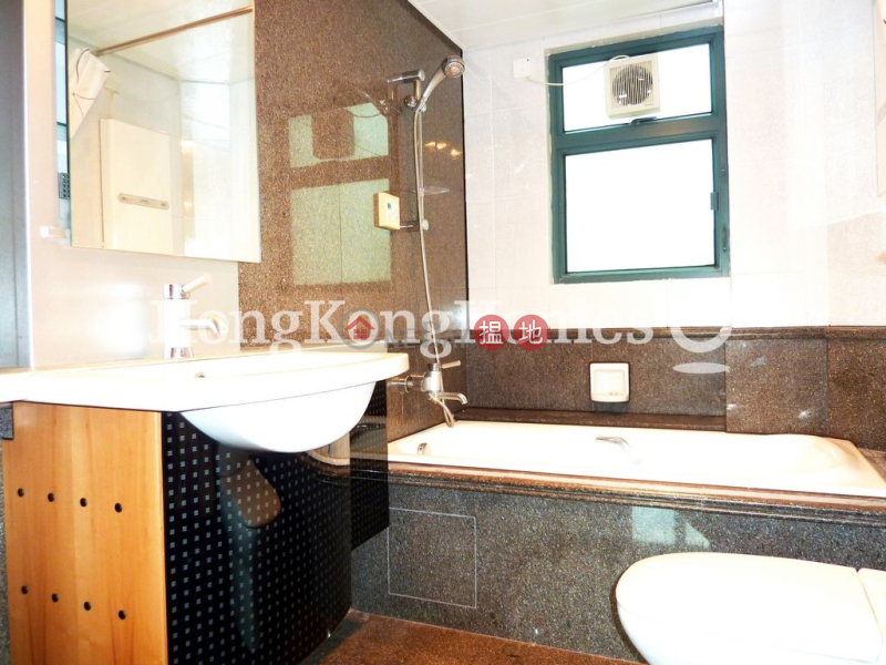 3 Bedroom Family Unit for Rent at 80 Robinson Road | 80 Robinson Road 羅便臣道80號 Rental Listings