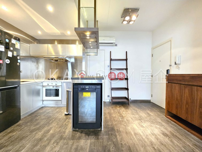 Intimate 1 bedroom with terrace | Rental, Shan Kwong Tower 山光苑 Rental Listings | Wan Chai District (OKAY-R103278)