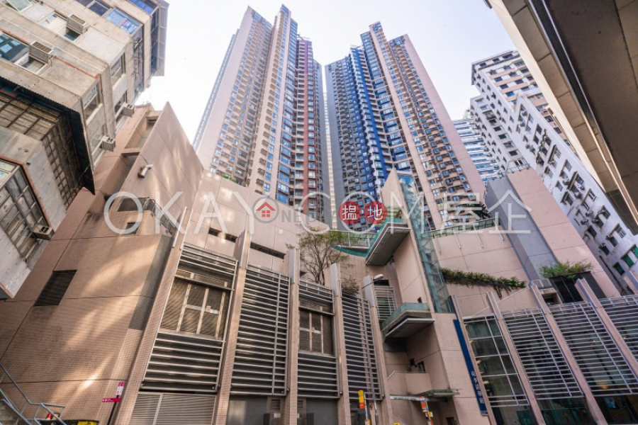 Unique 2 bedroom in Sheung Wan | Rental, Hollywood Terrace 荷李活華庭 Rental Listings | Central District (OKAY-R10467)