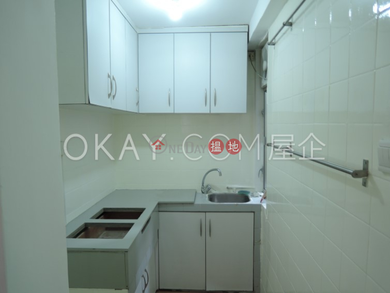 HK$ 32,000/ month | 13 Seymour Road, Western District, Charming 2 bedroom on high floor with rooftop | Rental