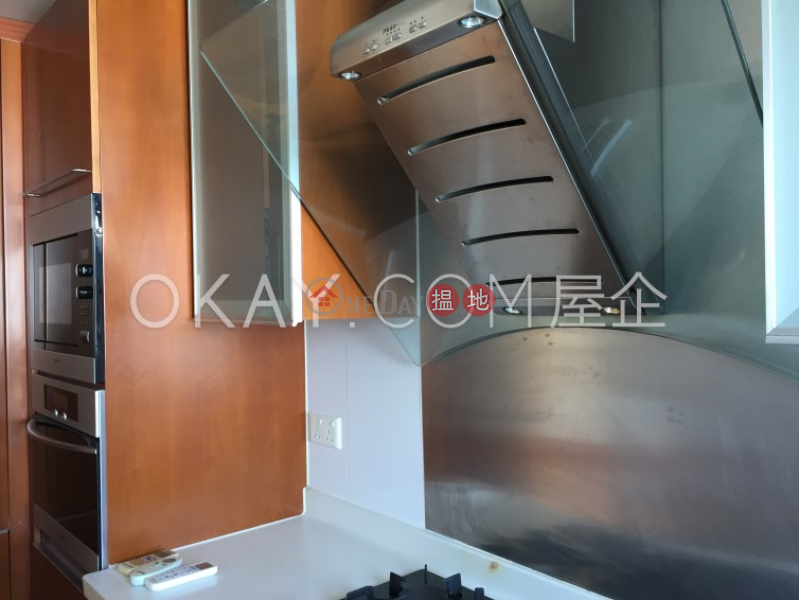 HK$ 15.8M | Phase 4 Bel-Air On The Peak Residence Bel-Air | Southern District, Unique 2 bedroom with balcony | For Sale