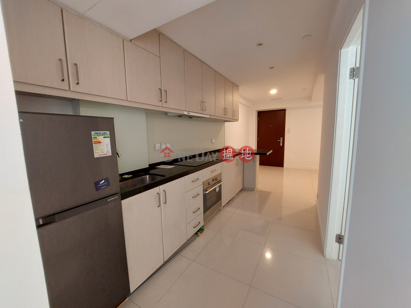 Property Search Hong Kong | OneDay | Office / Commercial Property Rental Listings | Sheung Wan - Commerical flat with Kitchen & Bathroom