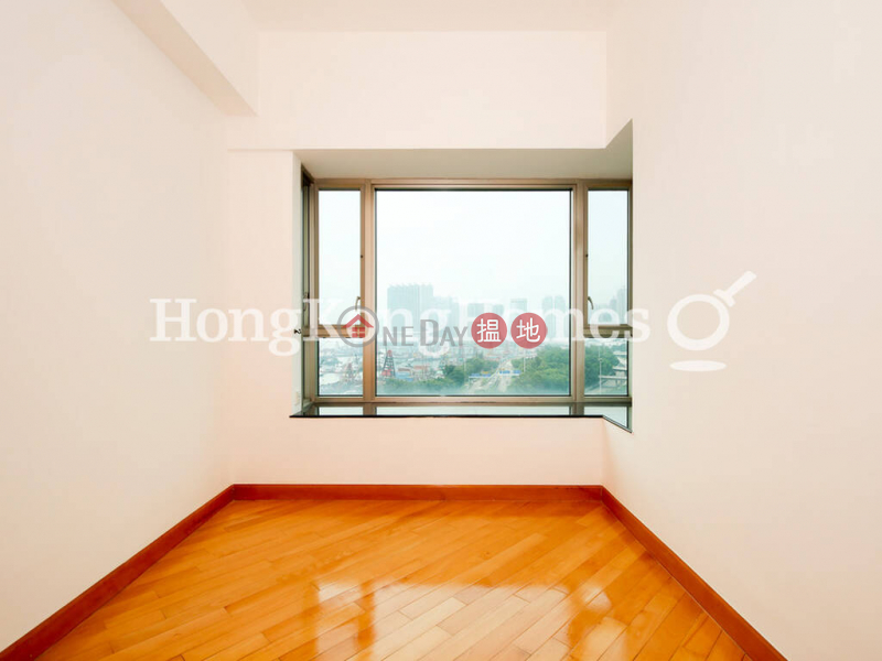 Property Search Hong Kong | OneDay | Residential | Rental Listings | 4 Bedroom Luxury Unit for Rent at Sorrento Phase 2 Block 1