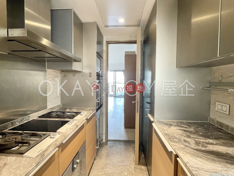 Exquisite 3 bedroom with balcony | For Sale | Harbour Glory Tower 3 維港頌3座 Sales Listings