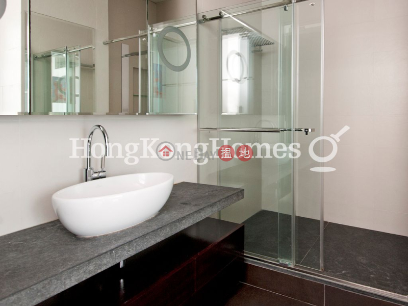 HK$ 105M | Oasis | Central District | 3 Bedroom Family Unit at Oasis | For Sale