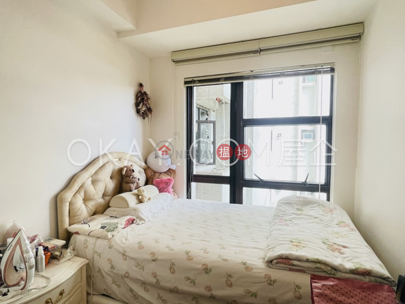Generous 3 bedroom with terrace | For Sale, 9 Wah King Hill Road | Kwai Tsing District, Hong Kong Sales, HK$ 8.39M