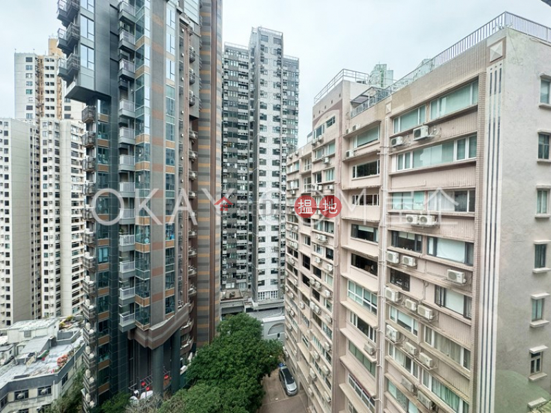 HK$ 2,400萬景翠園西區|3房2廁,實用率高,極高層,連車位景翠園出售單位