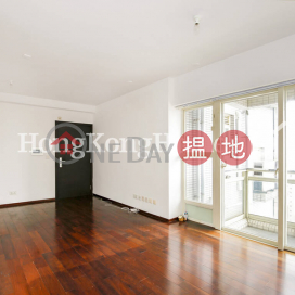 3 Bedroom Family Unit for Rent at Centrestage | Centrestage 聚賢居 _0