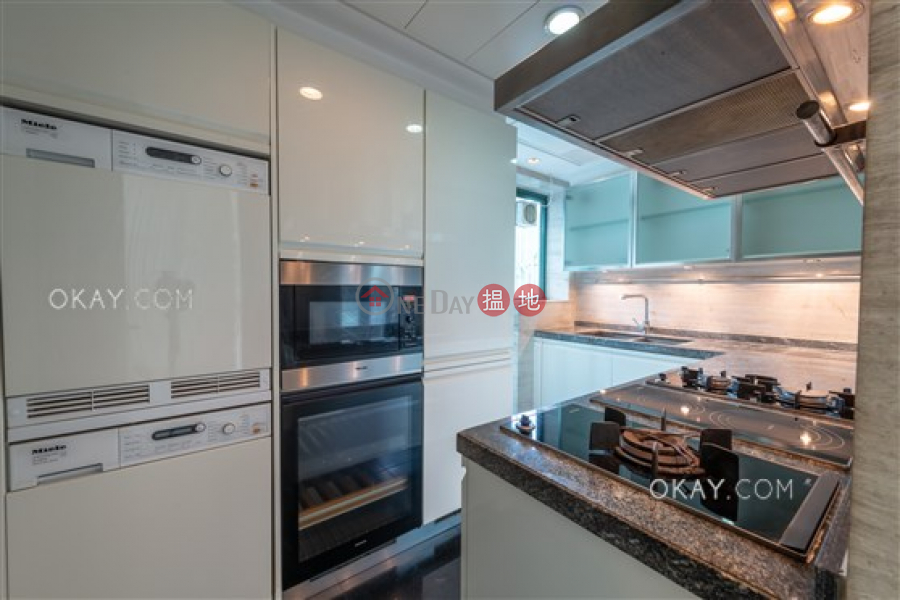 Property Search Hong Kong | OneDay | Residential Sales Listings, Luxurious 3 bed on high floor with rooftop & parking | For Sale