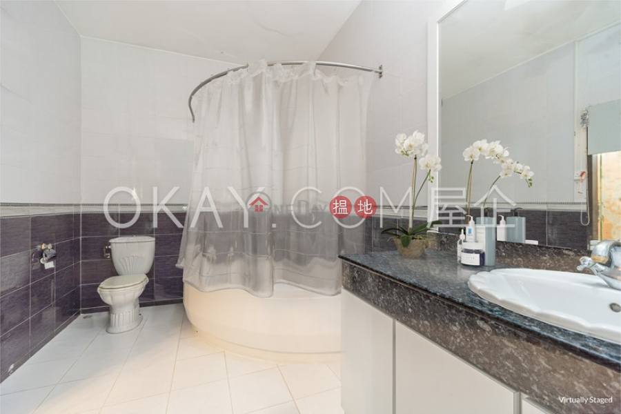 HK$ 88M | Amber Lodge | Wan Chai District | Stylish house with terrace | For Sale
