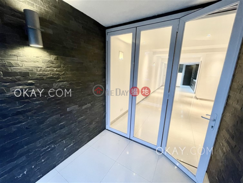 HK$ 54,000/ month | Green View Mansion, Wan Chai District | Gorgeous 2 bed on high floor with racecourse views | Rental