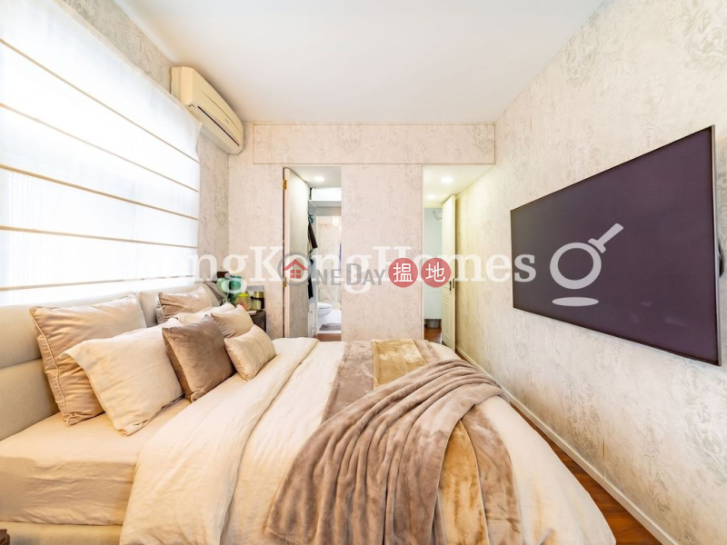 HK$ 22M | Champion Court | Wan Chai District 3 Bedroom Family Unit at Champion Court | For Sale