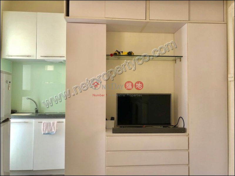HK$ 8,900/ month Kwong Tak Building Wan Chai District Fully Furnished Studio for Rent