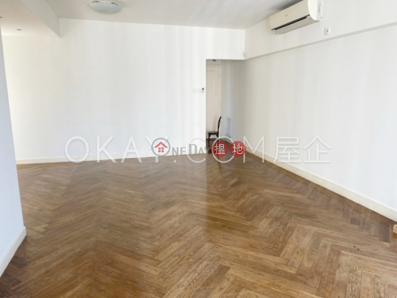 HK$ 66,000/ month Camelot Height | Eastern District Luxurious penthouse with rooftop, balcony | Rental