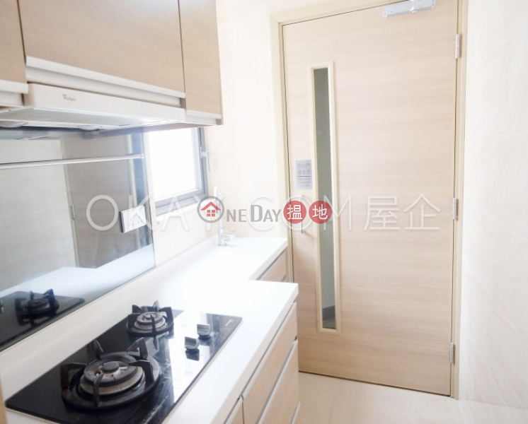 HK$ 25,000/ month | 18 Catchick Street, Western District, Lovely 2 bedroom with balcony | Rental