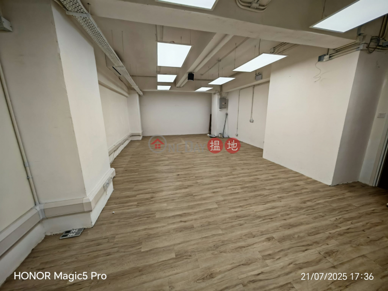 HK$ 20,000/ month | Mai Tower, Kwun Tong District | OFFICE USE
