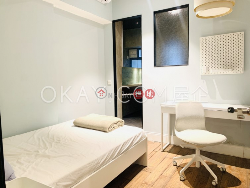 Cozy 3 bedroom in Sheung Wan | Rental 219-221 Wing Lok Street | Western District | Hong Kong | Rental HK$ 28,000/ month