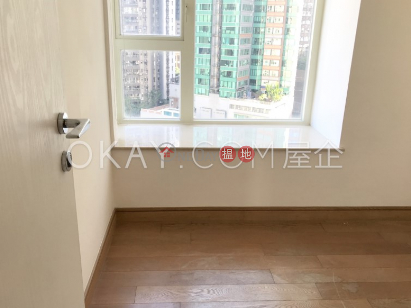Nicely kept 3 bedroom on high floor with balcony | For Sale | Centrestage 聚賢居 Sales Listings