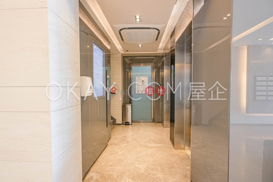 Efficient 3 bed on high floor with sea views & balcony | For Sale | Repulse Bay Garden 淺水灣麗景園 Sales Listings