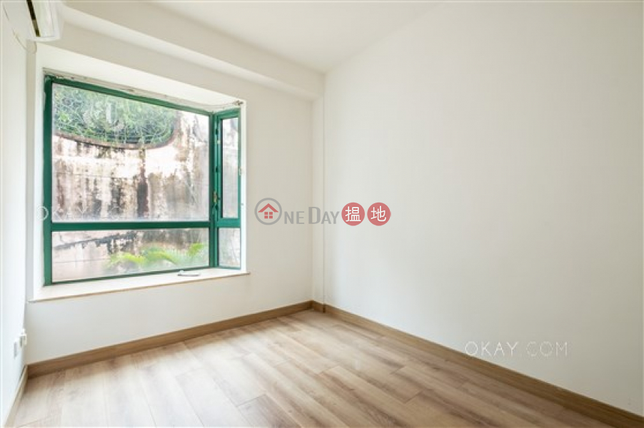Gorgeous house with rooftop & parking | Rental | Burlingame Garden 柏寧頓花園 Rental Listings