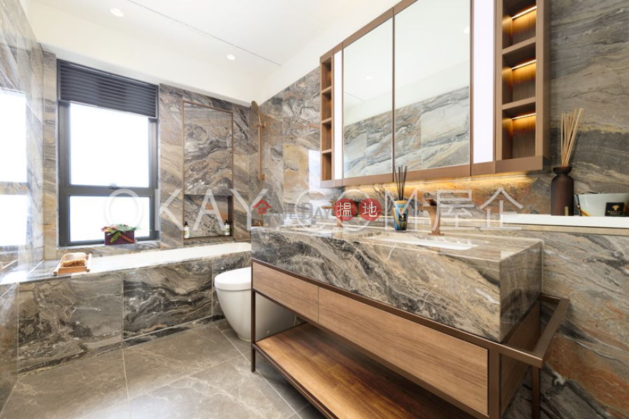 HK$ 71,000/ month | Victoria Garden Block 1 | Western District Lovely 3 bedroom on high floor with sea views & balcony | Rental