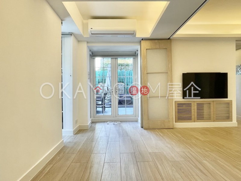 Stylish studio with terrace | Rental, Million City 萬城閣 Rental Listings | Central District (OKAY-R33322)