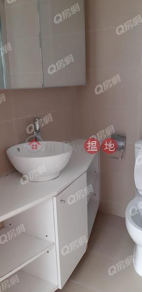 HK$ 31,000/ month, Block 1 Phoenix Court | Wan Chai District, Block 1 Phoenix Court | 2 bedroom Flat for Rent