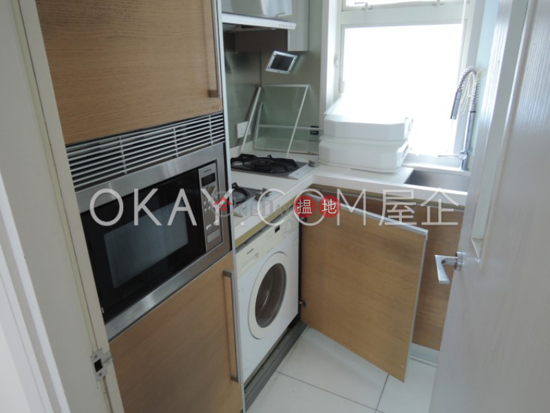 HK$ 37,500/ month, Centrestage | Central District, Nicely kept 3 bedroom on high floor with balcony | Rental