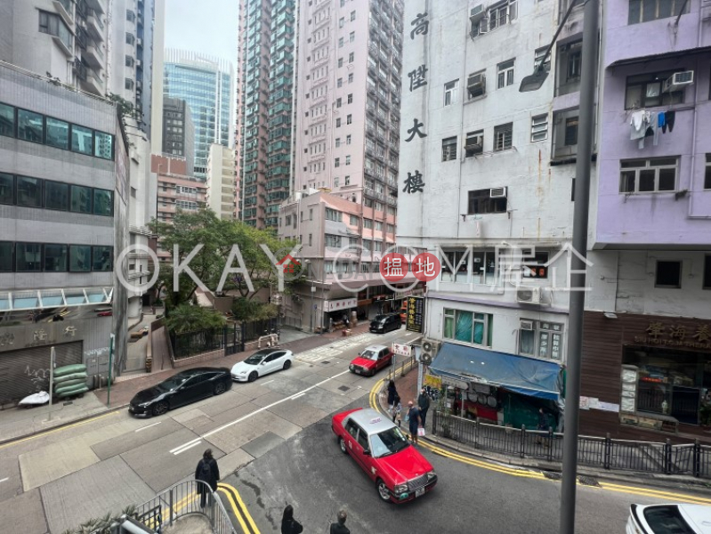 1房1廁,露台荷李活道256-258號出租單位|荷李活道256-258號(256-258 Hollywood Road)出租樓盤 (OKAY-R249563)