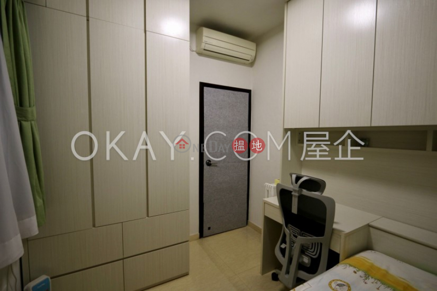 HK$ 9.5M | Kingsland Villa (Block A-B),Kowloon City | Elegant 3 bedroom with parking | For Sale