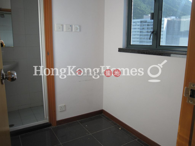 3 Bedroom Family Unit for Rent at 80 Robinson Road | 80 Robinson Road 羅便臣道80號 Rental Listings