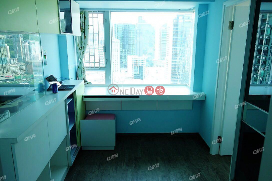 Phase 1 The Pacifica | 2 bedroom Mid Floor Flat for Sale, 9 Sham Shing Road | Cheung Sha Wan | Hong Kong Sales HK$ 9.8M