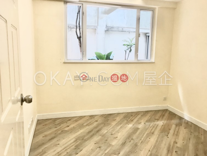 Luxurious 2 bedroom in Mid-levels West | Rental | 45 Seymour Road 西摩道45號 Rental Listings