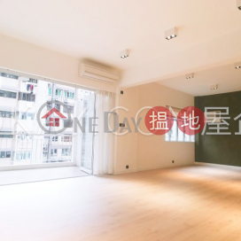 Efficient 3 bed on high floor with balcony & parking | Rental | Emerald Court 翡翠樓 _0